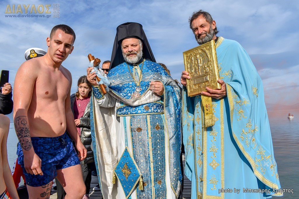 (VIDEO)  ΑΓΙΑΣΜΟΣ ΤΩΝ ΥΔΑΤΩΝ στο Νέο Πύργο  (6-1-2024)