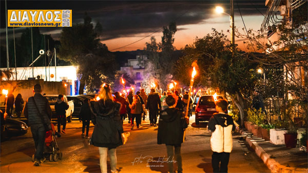 Το έθιμο της Λαμπαδηδρομίας αναβίωσε στα Λουτρά της Αιδηψού!!