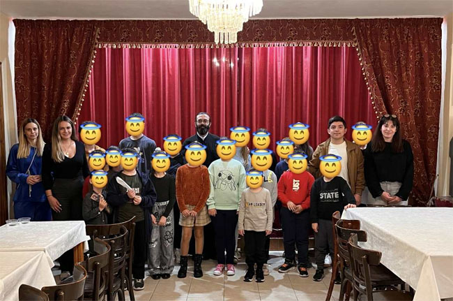 Ο ΣΠΟΡΕΑΣ ΕΣΠΕΙΡΕ ΚΑΙ ΦΕΤΟΣ ΣΤΟ ΧΩΡΑΦΙ ΤΗΣ ΚΑΡΔΙΑΣ ΤΩΝ ΠΑΙΔΙΩΝ